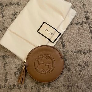 COPY - Gucci soho round coin purse EUC
